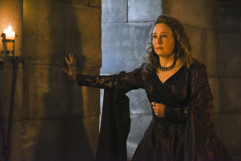 Illustration for article titled Reign ends as it began: Terribly, gloriously itself